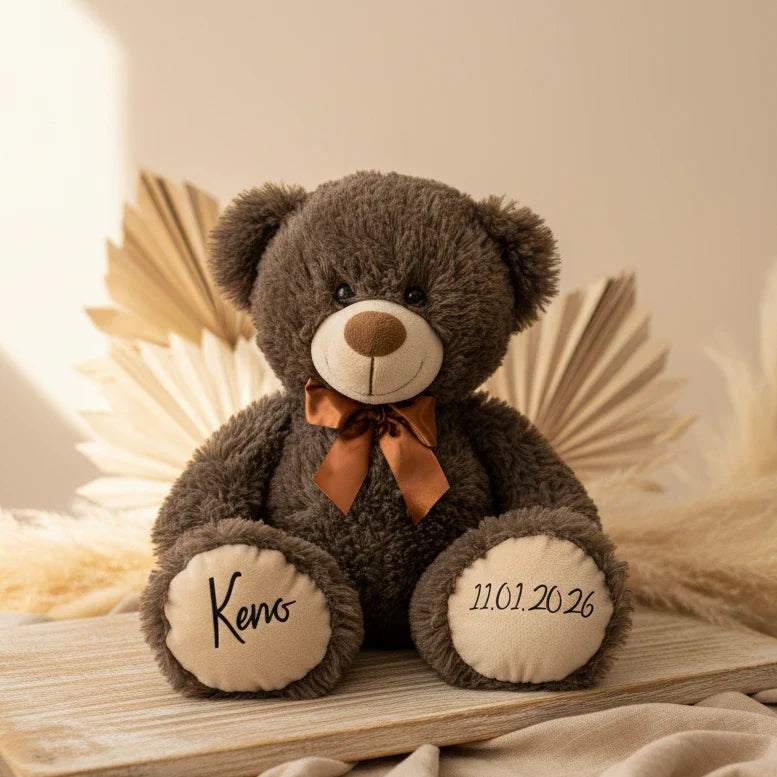 Personalisierter Teddybär mit Name und Geburtsdatum als Geschenk zur Geburt
