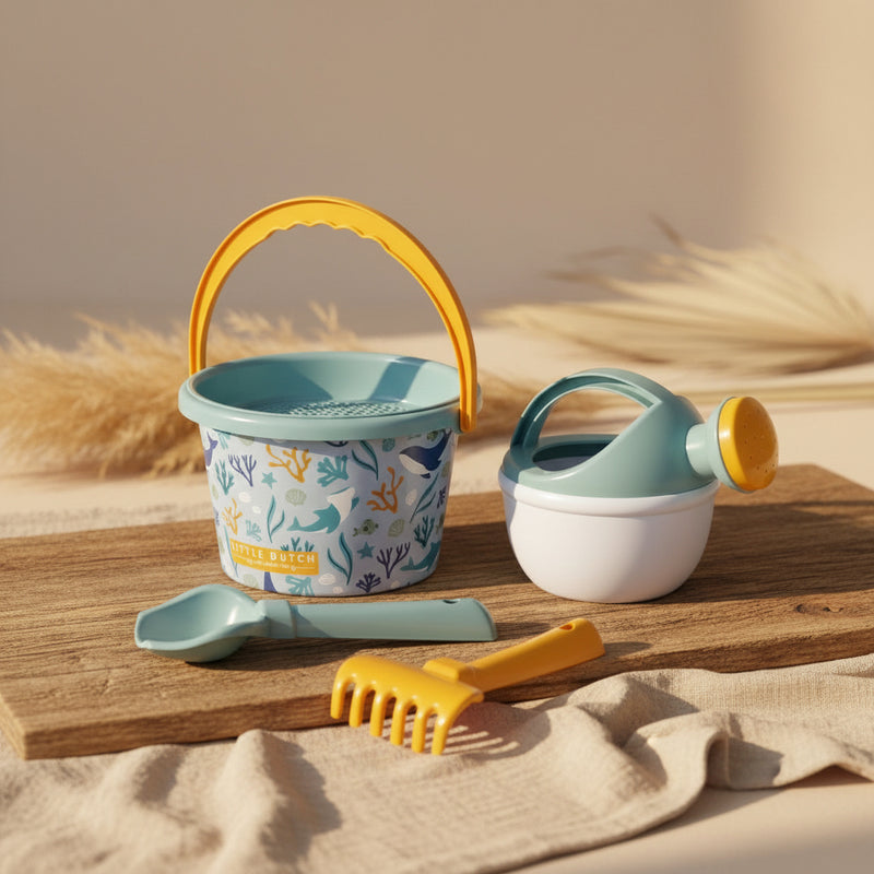 Ensemble de plage avec seau, arrosoir, râteau et pelle pour enfants