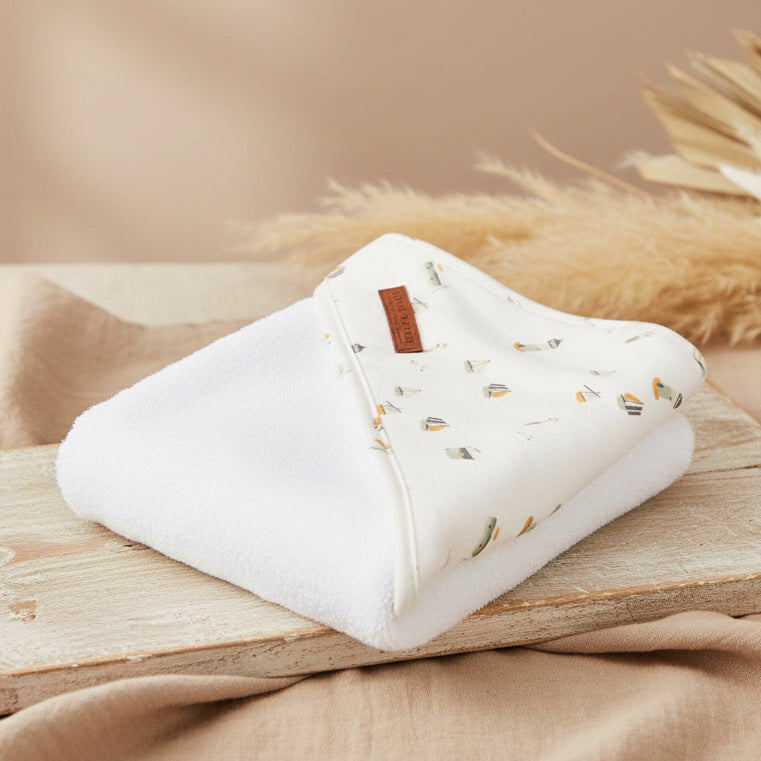 Serviette à capuche Little Dutch Sailors Bay blanche