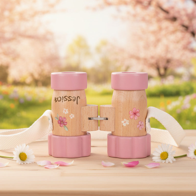 Personalisiertes Kinder-Fernglas aus Holz mit individueller Namensgravur im Fairy-Garden-Design – Geschenk für kleine Naturentdecker ab 3 Jahren