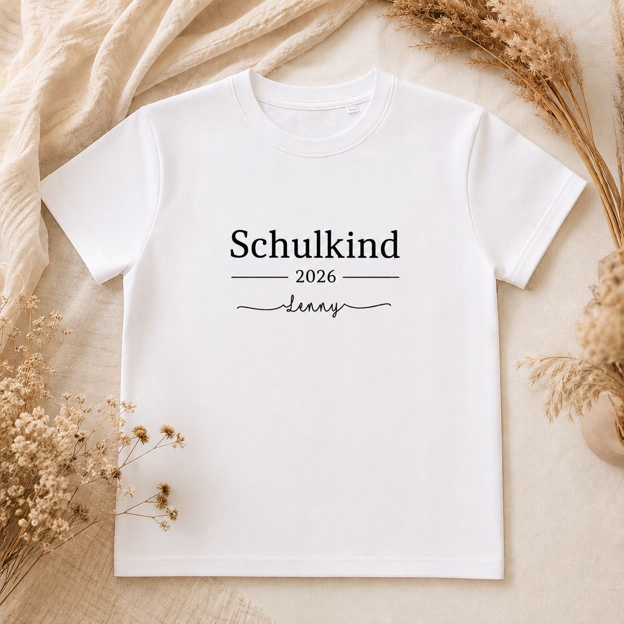 Personalisiertes Schulkind Shirt 2026 mit Name Lenny auf weißem Kinder T-Shirt – individuelles Geschenk zur Einschulung 2026 von Schmatzepuffer