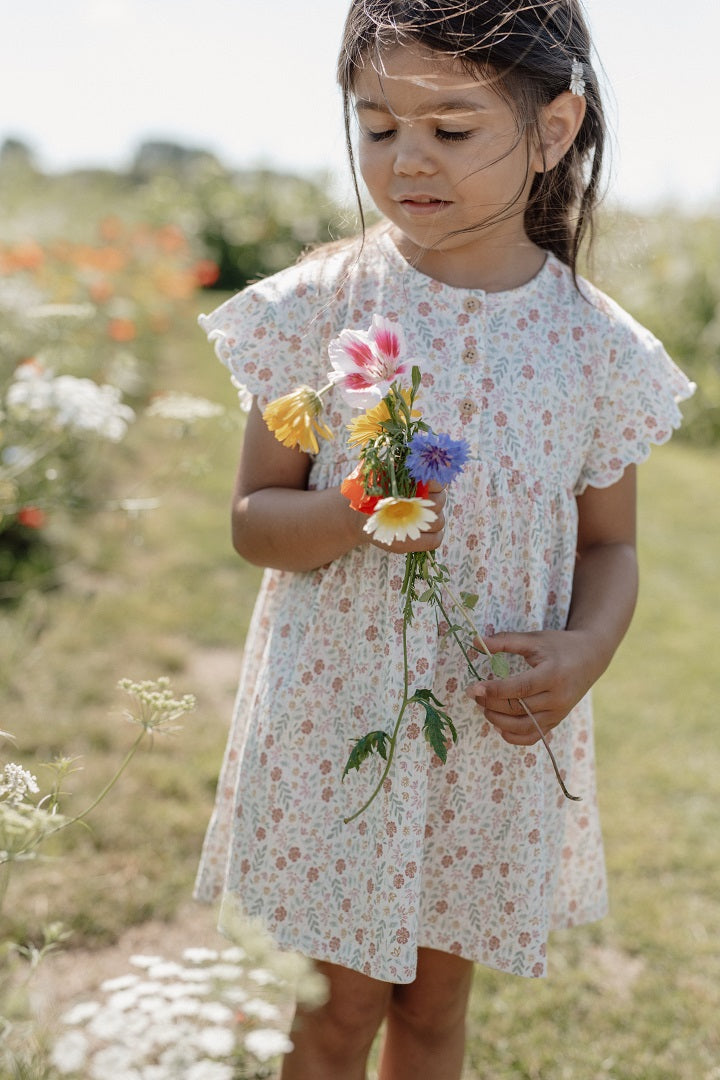 Robe à manches courtes couleur crème pour bébés et enfants