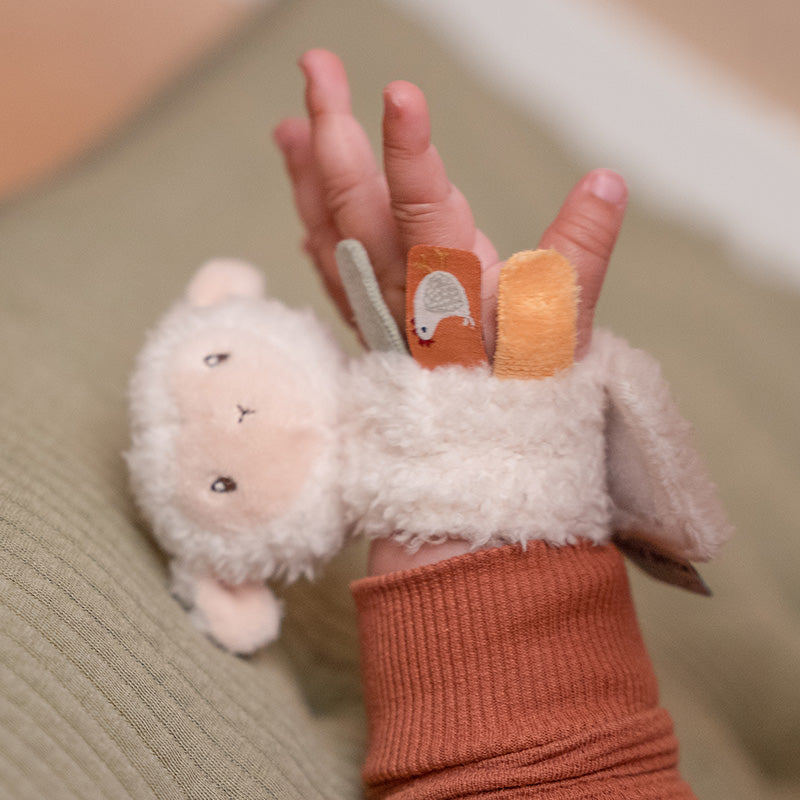 Hochet de poignet mouton Little Farm – Le premier jouet de préhension de bébé
