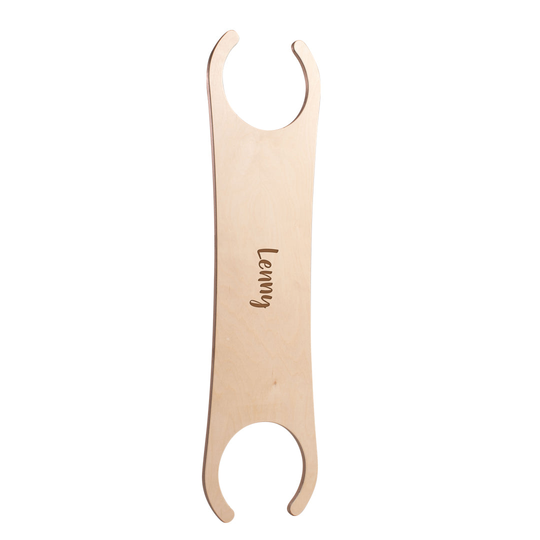 Personalisiertes tiSsi Balance Board breit aus Holz mit Name für Kinder, ideal für Balance, Motorik und kreatives Spielen
