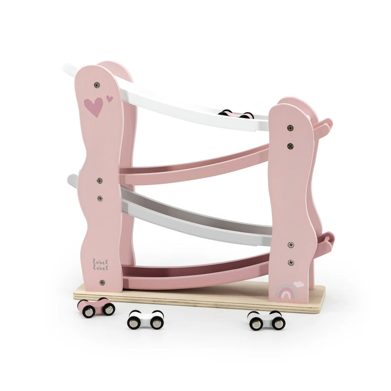 Personalisierte Autorennbahn aus Holz in Rosa von Label Label mit 4 Holzautos als Geschenk zur Geburt